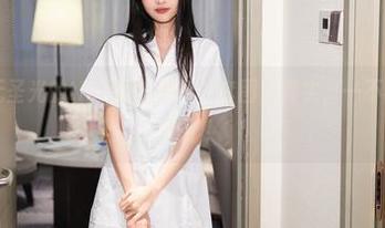 秀人网 – 无圣光的tina甜仔黑丝，套图太真实，一不小心就被吸引了！