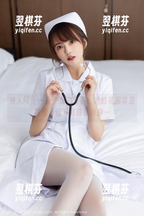 秀人网-少女心雪雪 秀人网 - 一身少女心雪雪,她的礼服真是挑逗,但下载前要冷静…