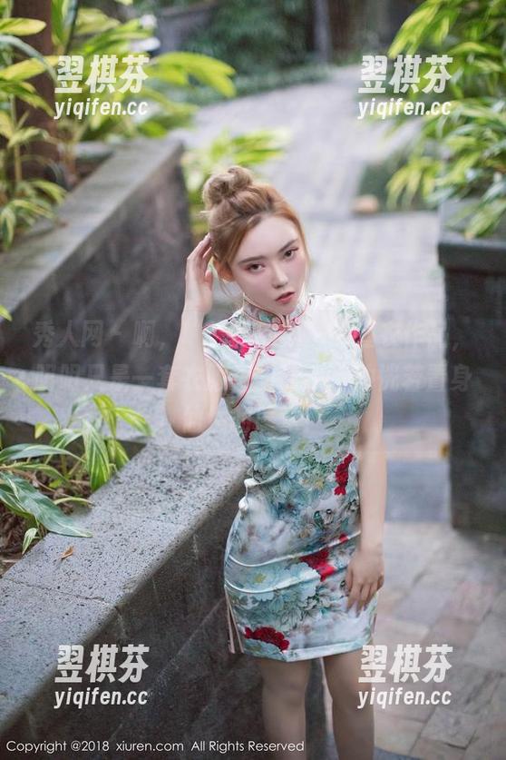 秀人网 - 啊，“温柔的柔”的睡衣作品，明明只是一套衣服，却让我有种恍若置身仙境的感觉！