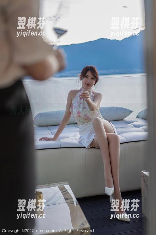 秀人网 - 程程程学妹写真：这才是我心目中的“请让我看看”！