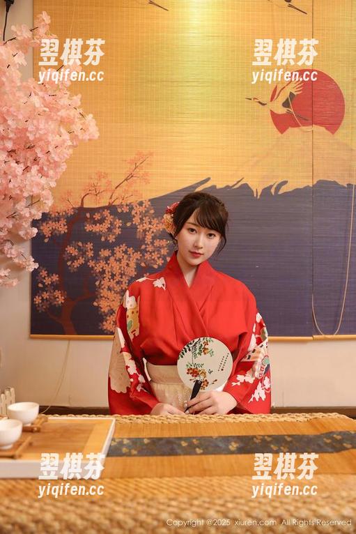 秀人网-芭比KIKI 秀人网 - 当芭比KIKI遇上厨娘:壁纸合集,诱惑的美味瞬间!
