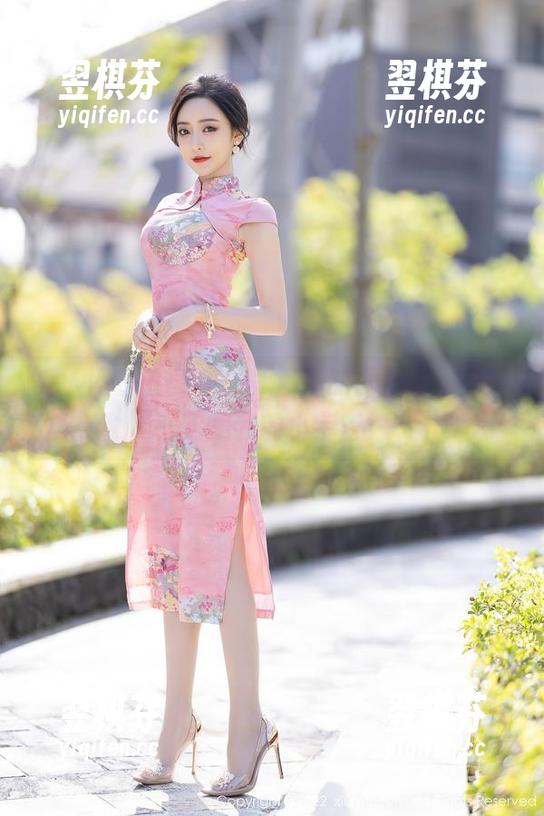 秀人网-麦琪绫冰激淋 秀人网 - 在麦琪绫冰激淋的世界里,少女图包是我的小宇宙!