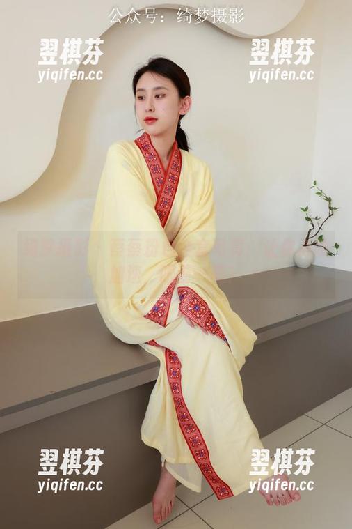 绮梦摄影 - 蔡蔡粉色全套写真：让你心跳加速，眼前一亮！