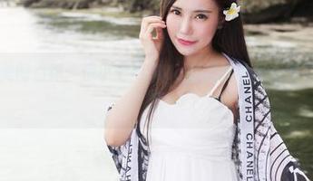 美媛馆 – 美图点评：伊小七MoMo的黑丝可是充满了神秘的低语