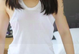 美媛馆 – 一边看糯美子Mini，一边感受礼物主题写真，免费图包简直就是开宝箱！