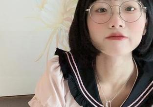 微密圈 – 下载秘籍曝光！胜利的小生活与蝴蝶黑丝的极致搭配！