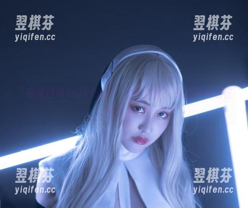 “脱尾巴Mizuki婚纱”全套作品，我的审美还在崩塌中。