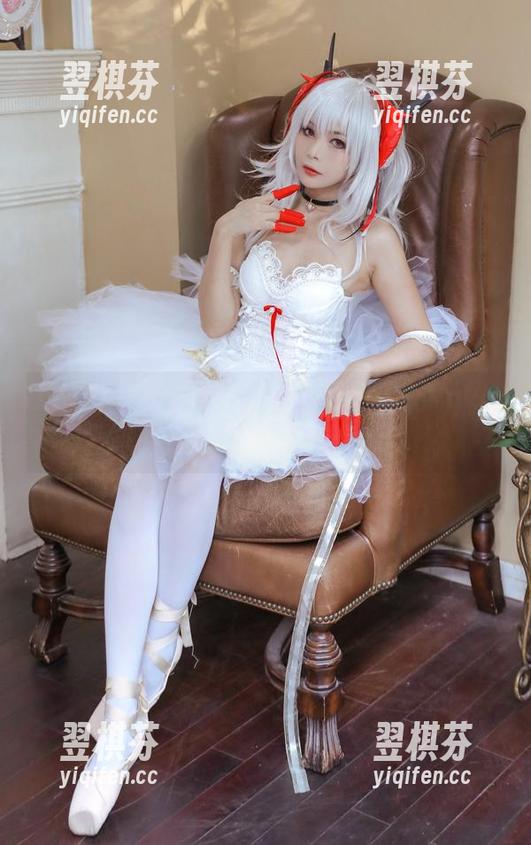 这不就是我心中的女仆形象吗？苏嫣qvq的原图引发的可爱潮流！