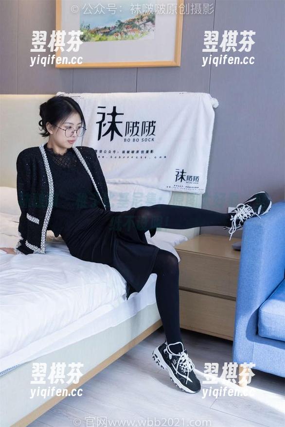 袜啵啵-稚予 袜啵啵 - 稚予比基尼集:原图太好看,壁纸不设限!