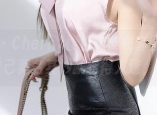 语画界 – Cherry樱桃酱皮衣套图：你会发现自己莫名其妙就看得入迷，哈哈。