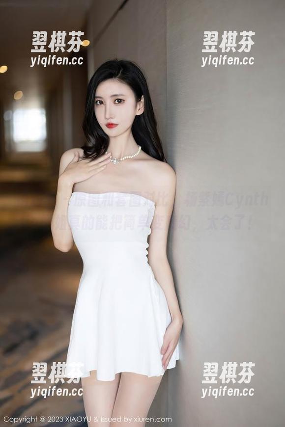 语画界-杨紫嫣Cynthia 语画界 - 原图和套图对比,杨紫嫣Cynthia学姐真的能把简单变魔幻,太会了!