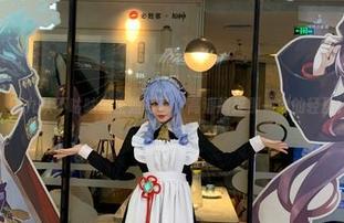 阿九从不咕咕的空姐写真，高清捕捉那一刻的轻盈