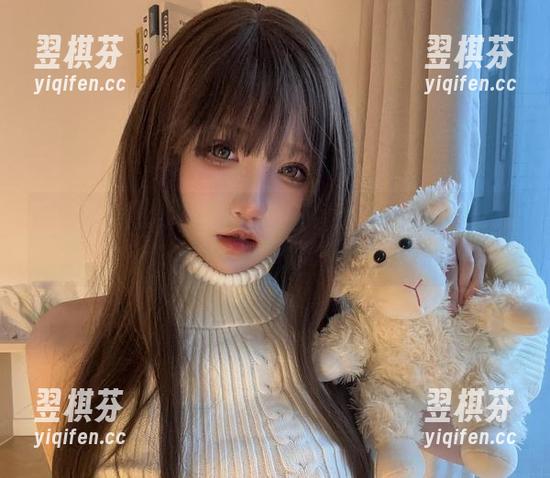 噔噔噔！阿薰kaOri又来了！这次最新圣诞照片看得我心花怒放！