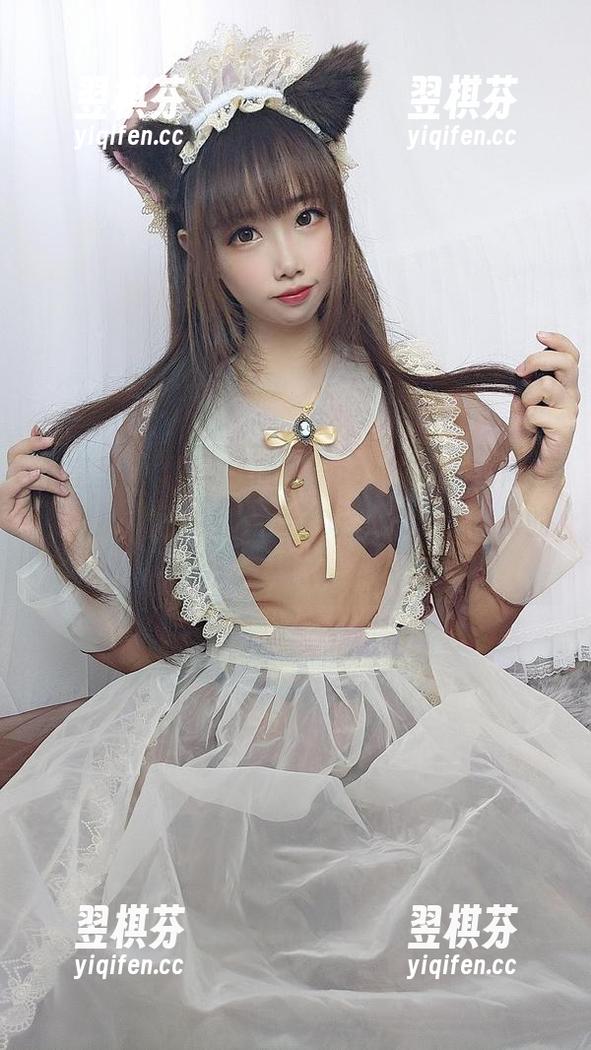 浴室里的雪琪SAMA，cos的每一瞬间都那么抓人，图包里足够让人分享无数次的幻想了。