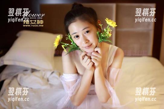 青豆客 - 探秘罗婉莹的日常：网盘合集，点开却难以自拔