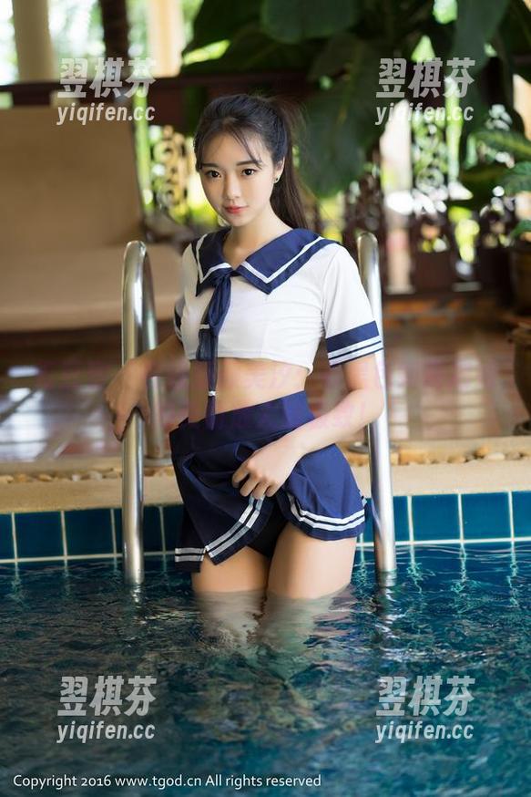 青豆客 - 在线版颜美汐：看黑色如何把她的美丽放大到极致！