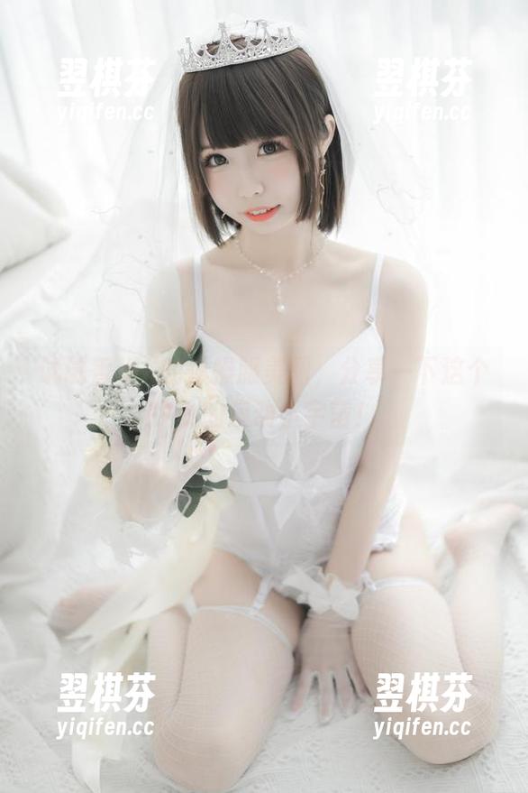 试试香川澪的体操服美图，分享一下这个少女的运动小宇宙！