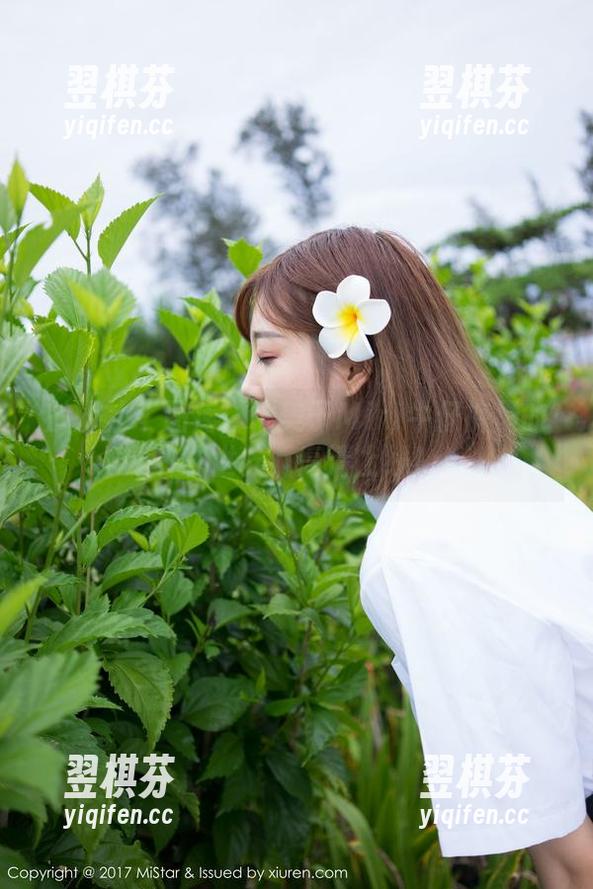 魅妍社 - 图库：糯美子Mini牛仔裤里的神秘世界，高清上线！